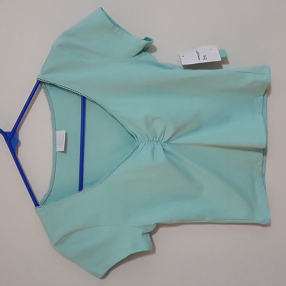 Abound short-sleeved crop top